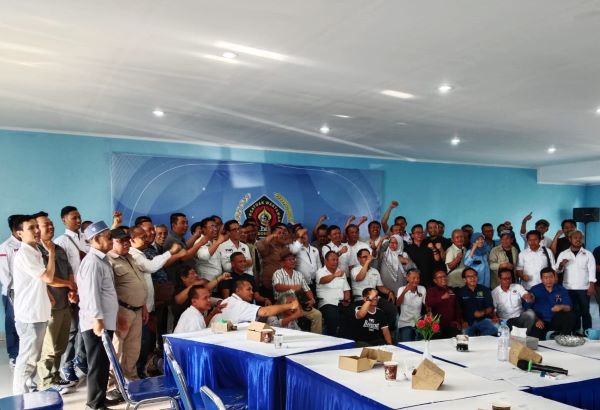 PWI Jawa Barat Kompak Dukung Zulmansyah Sekedang sebagai Ketua Umum PWI Pusat PWI Jawa Barat Kompak Dukung Zulmansyah Sekedang sebagai Ketua Umum PWI Pusat