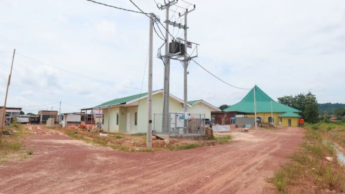 Penyediaan gardu listrik & tempat ibadah di kawasan relokasi Sei Daun Piayu bagi warga Tembesi Tower PT Tanjung Piayu Makmur Himbau Warga Tembesi Tower Segera Terima Relokasi Pasca Terbitnya SP1 Tim Terpadu Pemko Batam