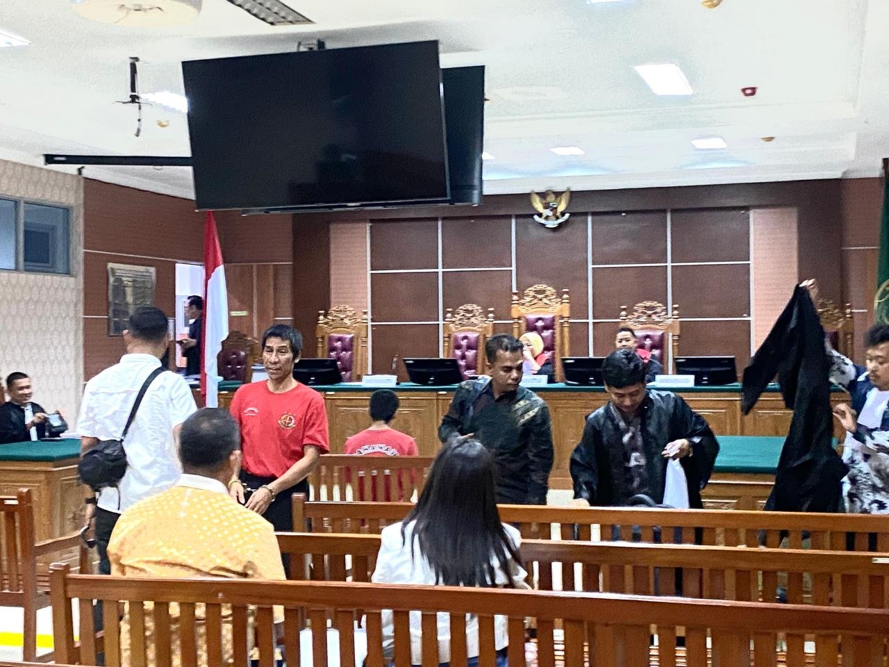 Jelang Tuntutan, JPU Tidak Terpengaruh Isak Tangis Terdakwa Ahmad ...