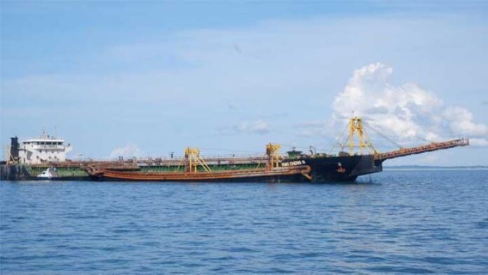 Kapal Penyedot Pasir Laut Ilegal Singapura Lepas dari Pengawasan PSDKP, Terpantau di Perairan Malaysia