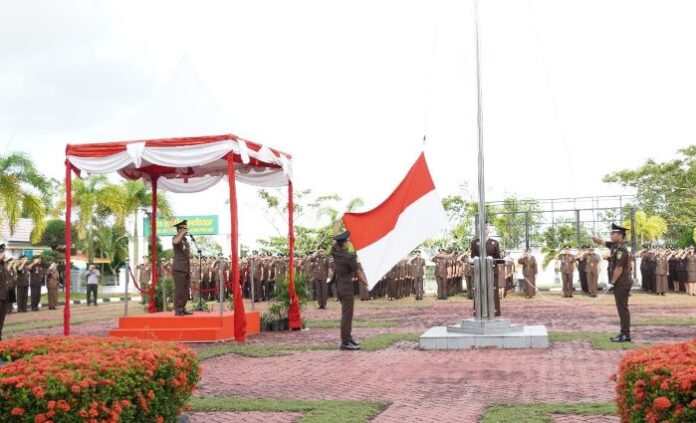 Kejati Kepri Gelar Upacara Peringatan Hari Pahlawan 2024 di Tanjungpinang, Ajak Teladani Semangat Kepahlawanan Kejati Kepri Gelar Upacara Peringatan Hari Pahlawan 2024 di Tanjungpinang, Ajak Teladani Semangat Kepahlawanan