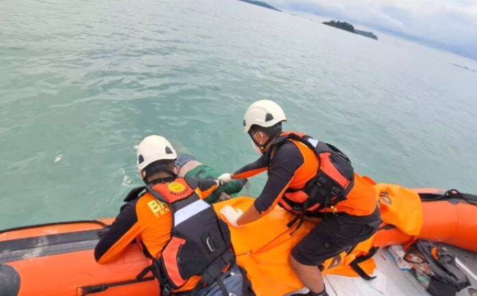 Korban Terseret Arus di Pantai Melayu, Rempang, Ditemukan Meninggal Dunia Setelah 3 Hari Pencarian Korban Terseret Arus di Pantai Melayu, Rempang, Ditemukan Meninggal Dunia Setelah 3 Hari Pencarian