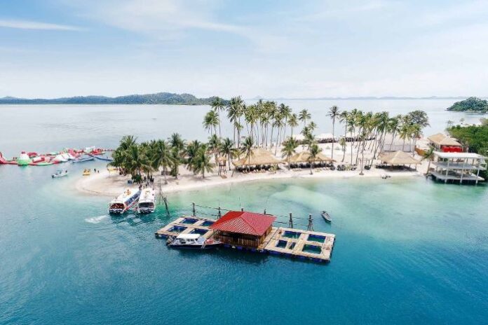 Batam Semakin Jadi Surganya Wisata Pantai, Puluhan Pantai Baru Menambah Daftar Destinasi Favorit