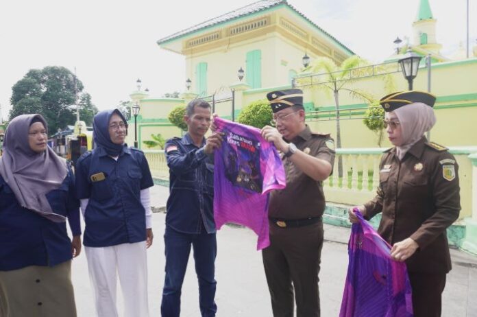 Hari Anti Korupsi Sedunia 2024- Kejati Kepri Gelar Kampanye Anti Korupsi di Pulau Penyengat Hari Anti Korupsi Sedunia 2024: Kejati Kepri Gelar Kampanye Anti Korupsi di Pulau Penyengat
