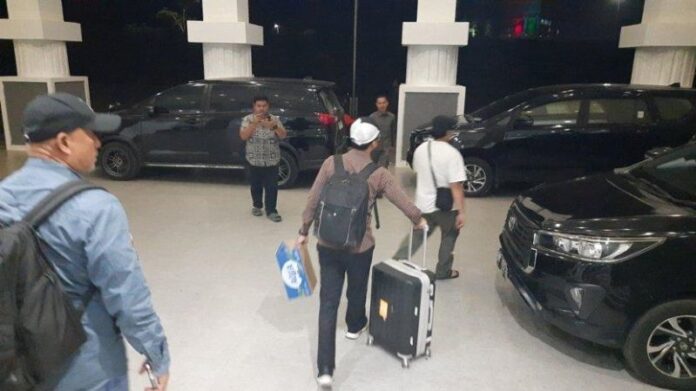 KPK Geledah 21 Lokasi Terkait OTT Pj Wali Kota Pekanbaru, Sita Uang Rp 1,5 Miliar dan USD 1.021