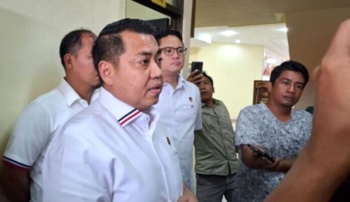 Pria Karimun Babak Belur Dikeroyok di Apartemen Formosa, Polda Kepri Tangkap 2 Pelaku Pria Karimun Babak Belur Dikeroyok di Apartemen Formosa, Polda Kepri Tangkap 2 Pelaku