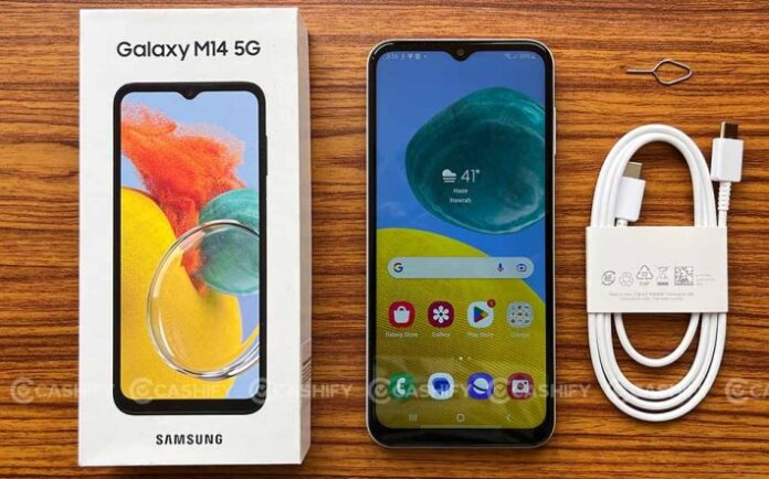 Samsung Galaxy M14 5G Masih Diberi Charger tapi di Kotak Terpisah