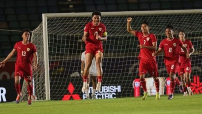Timnas Indonesia Siaga Jelang Laga Melawan Laos Malam Ini-Mimpi Buruk 2012 Jangan Terulang Timnas Indonesia Siaga Jelang Laga Melawan Laos Malam Ini: Mimpi Buruk 2012 Jangan Terulang