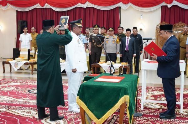 pelantikan pj wali kota pekanbaru roni rahmad Roni Rakhmat Resmi Dilantik Sebagai Pj Wali Kota Pekanbaru, Fokus pada Antisipasi Banjir dan Stabilitas Pemerintahan