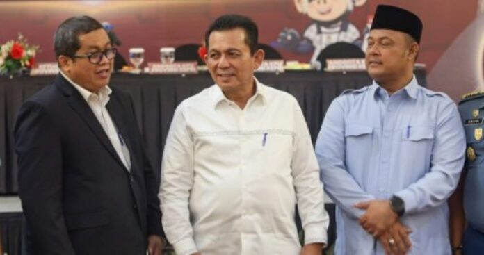 DPRD Kepri Sahkan Penetapan Ansar Ahmad dan Nyanyang Haris sebagai Pemimpin Terpilih DPRD Kepri Sahkan Penetapan Ansar Ahmad dan Nyanyang Haris sebagai Pemimpin Terpilih