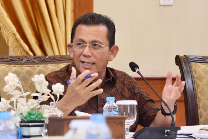 Gubernur Kepri Ansar Tetapkan 17 Nama sebagai Tim Percepatan Pembangunan Daerah Gubernur Kepri Ansar Tetapkan 17 Nama sebagai Tim Percepatan Pembangunan Daerah