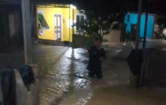 banjir batam minggu BMKG Batam Peringatkan Banjir Rob di Pesisir, Warga Diminta Tingkatkan Kewaspadaan