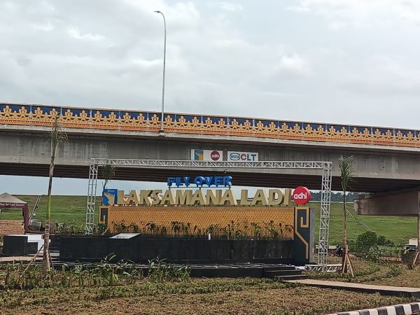 flyover laksamana ladi namanya jadi polemik Muhammad Rudi Kembalikan Nama Flyover Laksamana Ladi ke Flyover Sungai Ladi