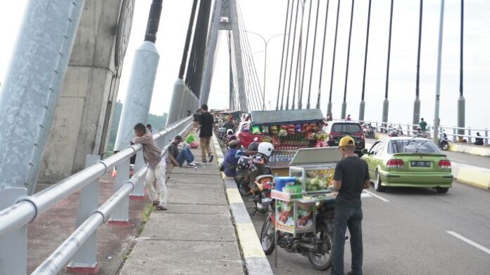 larangan parkir di jembatan barelang BP Batam Imbau Pengendara untuk Tidak Parkir di Area Jembatan Barelang