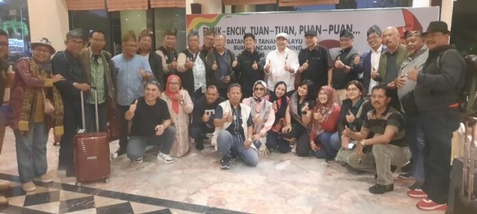 HPN 2025 di Riau Dukung Asta Cita Prabowo, Tegaskan Nilai Kejujuran dalam Jurnalistik Ketua Umum PWI Pusat, Zulmansyah Sekedang, saat menyambut delegasi Persatuan Wartawan Indonesia (PWI) dari seluruh Indonesia untuk menghadiri Hari Pers Nasional (HPN) 2025 di Riau