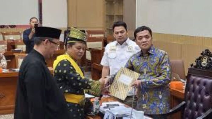 Habiburokhman- Perobohan Hotel Purajaya Batam Tidak Sah Tanpa Perintah Pengadilan Habiburokhman: Perobohan Hotel Purajaya Batam Tidak Sah Tanpa Perintah Pengadilan