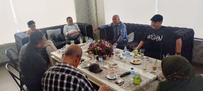 kasus cash back hendri ch bangun didesak lanjut ke pengadilan Helmi Burman Tegaskan Kasus Cash Back PWI Harus Disidangkan, Tolak Restorative Justice!