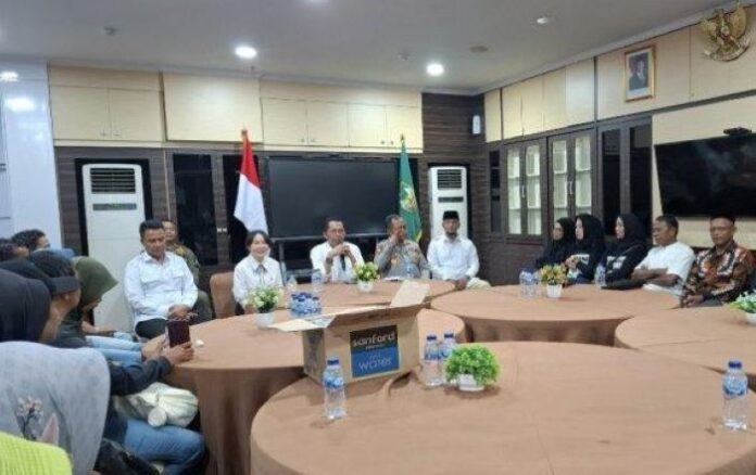 Drama Transmigrasi Lokal Rempang! Warga Protes Lahan Dirasakan Tanpa Ganti Rugi Layak, Wali Kota Batam Berikan Penjelasan!