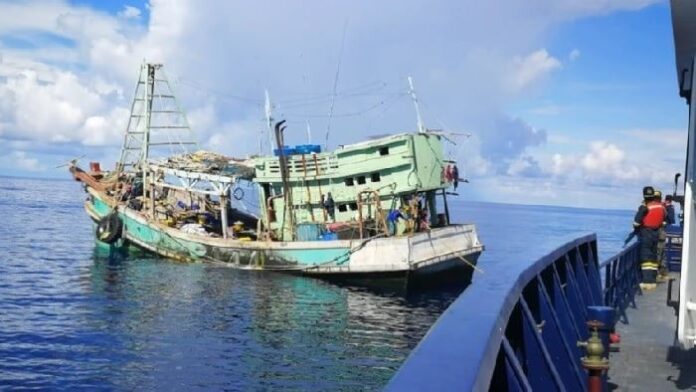Bongkar Jaringan Illegal Fishing! 62 Kapal Asing Ditangkap di Perairan Kepri, Negara Selamatkan Rp2,1 Triliun! Bongkar Jaringan Illegal Fishing! 62 Kapal Asing Ditangkap di Perairan Kepri, Negara Selamatkan Rp2,1 Triliun!