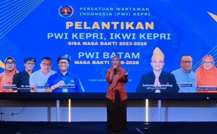 Bukan Lagi Sekadar Puisi! PWI Batam Gaungkan Gurindam Dua Belas Sebagai Pembuka Wajib Acara Resmi!