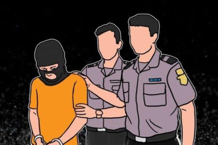 Bandar Narkoba Bersenjata Ditangkap di Parkiran Hotel SP Plaza Batam, Bawa Sabu dan Pistol Siap Tembak!