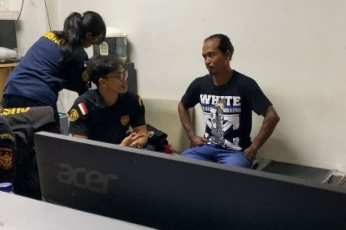 WN Malaysia Diamankan di Pelabuhan Batam Positif Narkoba, Modus Selundupkan Barang Haram Bikin Polisi Syok! WN Malaysia Diamankan di Pelabuhan Batam Positif Narkoba, Modus Selundupkan Barang Haram Bikin Polisi Syok!