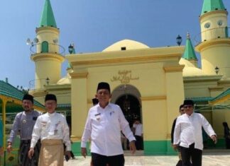 Gubernur Kepri Ansar Ahmad: Seluruh Bangunan di Pulau Penyengat Akan Bernuansa Wisata dan Budaya Gubernur Kepri Ansar Ahmad: Seluruh Bangunan di Pulau Penyengat Akan Bernuansa Wisata dan Budaya