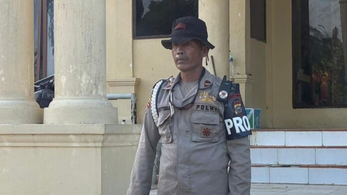 Polisi Brimob Polda Riau Gugur Saat Padamkan Karhutla – Sosok Ipda Donald Dikenang Sebagai Pahlawan Garis Depan!