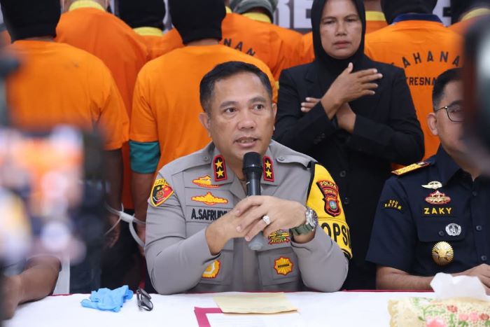 Bongkar Jalur Gelap Laut Kepri! Kapolda Ungkap Skema Penyelundupan Rp4,3 Triliun & Bahaya Dua Ton Sabu!