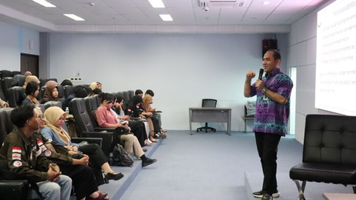 Kejati Kepri Bongkar Trik Jahat Peretas & Cara Aman di Media Sosial Saat “Goes To Campus” di Politeknik Batam