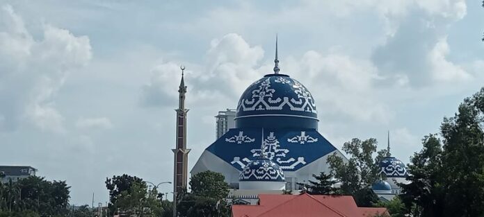 masjid agung kubah Prakiraan Cuaca Batam Hari Ini 23 Agustus 2025: Cerah hingga Berawan di 12 Kecamatan