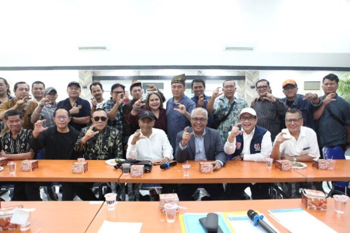 pendaftaran calon ketua pwi pusat-atal dan cak munir Resmi Daftar! Akhmad Munir & Atal S Depari Siap Rebut Kursi Ketua Umum & DK PWI Pusat 2025–2030