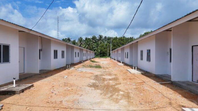 Banjir Kompensasi! Warga Suku Laut Dapat Rumah Baru & Listrik Gratis 24 Jam dari PT BSP di KEK Tanjung Sauh!